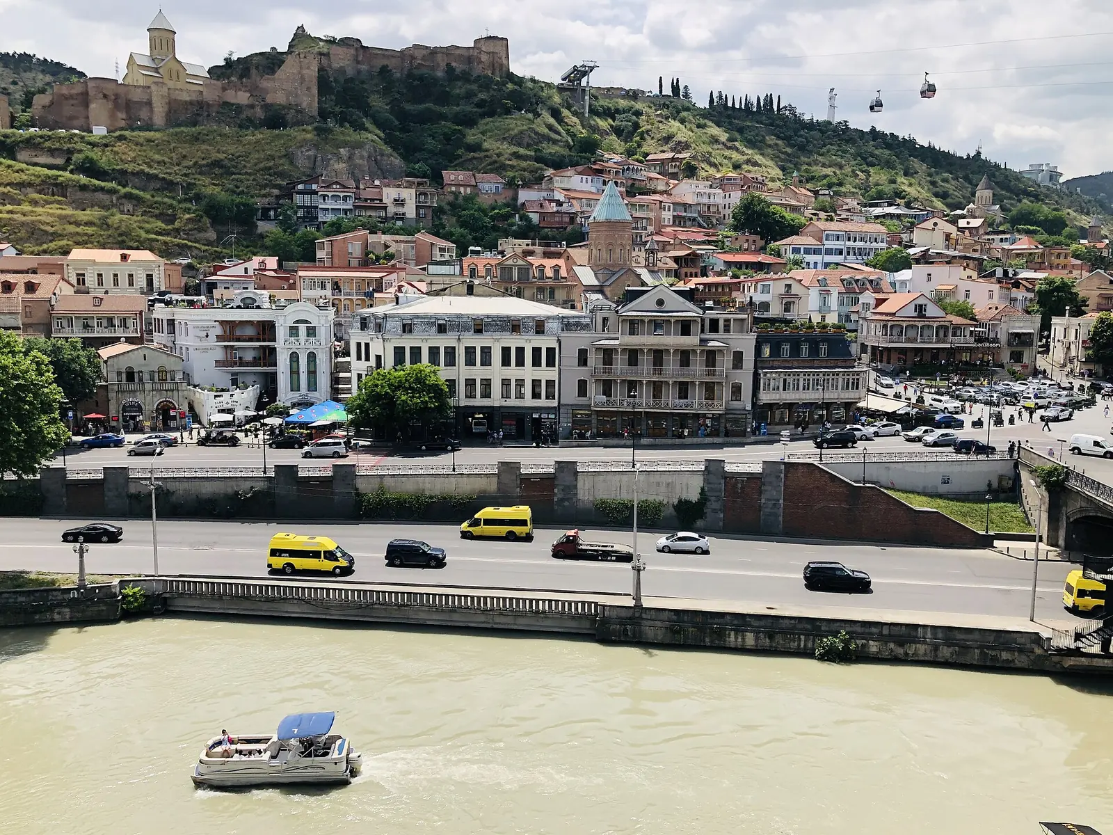 Georgia — Tbilisi Old Town, Kazbegi, Batumi